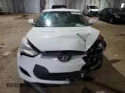 ✅ 2014 Hyundai Veloster • VIN: KMHTC6AD2EU183115 • Lot: 41994845. Wystawiony na Copart z przebiegiem 207 734 mil. Bezpłatny archiwum sprzedaży aukcyjnych z USA i szczegółowy raport historii pojazdu na DreamBid. Zdjęcie 5.