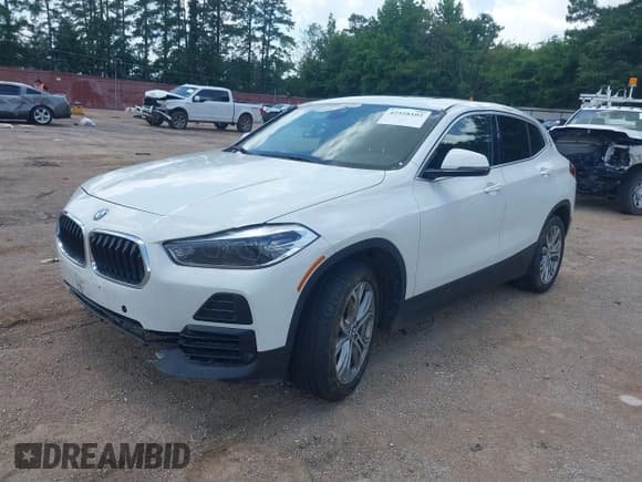 ✅ 2022 BMW X2 sDrive28i • VIN: WBXYH9C05N5U10348 • Lot: 42558102. Wystawiony na IAAI z przebiegiem 68 673 mil. Bezpłatny archiwum sprzedaży aukcyjnych z USA i szczegółowy raport historii pojazdu na DreamBid. Zdjęcie 2.