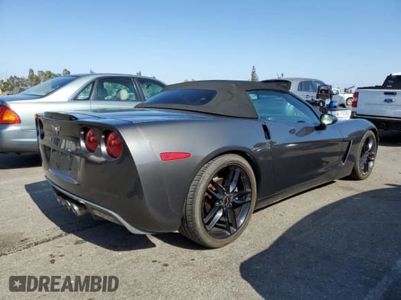 ✅ 2013 Chevrolet Corvette 1LT • VIN: 1G1YE3DW0D5103313 • Lot: 60044914. Listed on Copart with 166,611 mi. Free auction sales archive from the USA and detailed vehicle history report at DreamBid. Image 3.