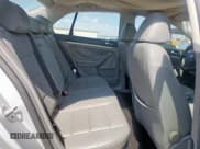 ✅ 2007 Volkswagen Jetta 2.5 • VIN: 3VWRF71K57M158773 • Лот: 81218165. Опубликован ранее на Copart с пробегом 86 686 миль. Бесплатный доступ к архиву аукционных продаж из США и подробный отчёт об истории автомобиля на DreamBid. Изображение 10.