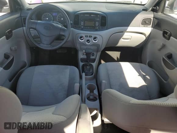 2011 Hyundai Accent GLS z VIN KMHCN4AC7BU608555, wystawiony jako Copart lot #72966014 z przebiegiem 116 578 mil mil oraz Szkoda całkowita • Salvage title. Historia ofert i sprzedaży dostępna na DreamBid. Obrazek 8.