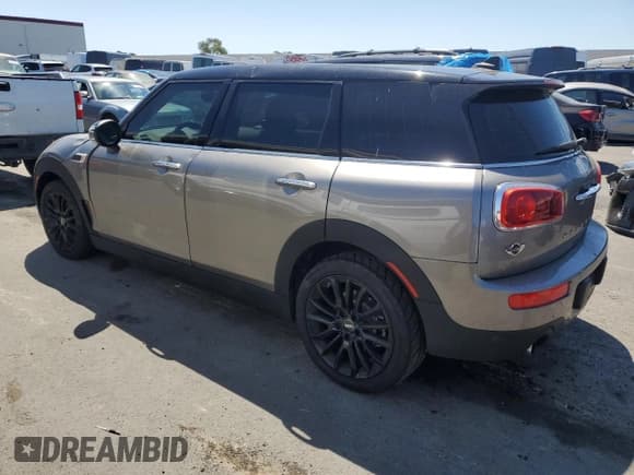 ✅ 2016 MINI Clubman • VIN: WMWLN5C54G2B28372 • Lot: 69594604. Listed on Copart with 34,403 mi. Free auction sales archive from the USA and detailed vehicle history report at DreamBid. Image 2.