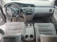 ✅ 2001 Honda Odyssey EX • VIN: 2HKRL18631H604112 • Лот: 71748595. Опубликован ранее на Copart с пробегом 156 569 миль. Бесплатный доступ к архиву аукционных продаж из США и подробный отчёт об истории автомобиля на DreamBid. Изображение 8.