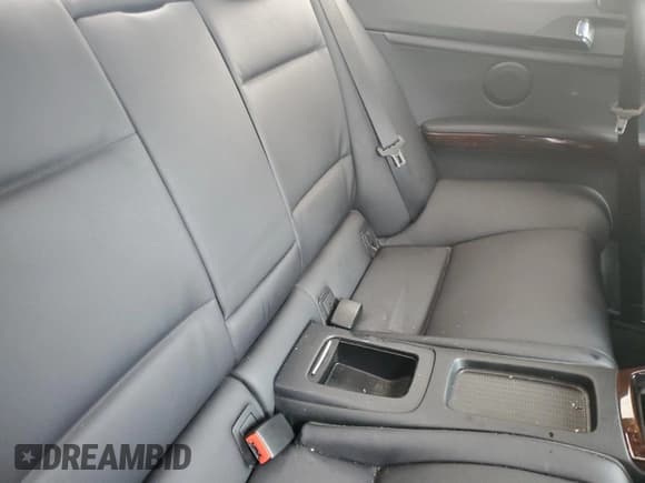 ✅ 2012 BMW 3 Series 328i • VIN: WBAKE3C57CE770591 • Lot: 43277345. Listed on Copart with 148,216 mi. Free auction sales archive from the USA and detailed vehicle history report at DreamBid. Image 10.