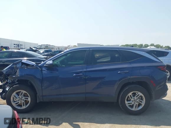 ✅ 2025 Hyundai Tucson SE • VIN: 5NMJA3DE5SH506290 • Lot: 43154116. Wystawiony na IAAI z przebiegiem 13 825 mil. Bezpłatny archiwum sprzedaży aukcyjnych z USA i szczegółowy raport historii pojazdu na DreamBid. Zdjęcie 14.