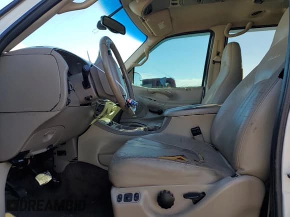 ✅ 2001 Ford Expedition Eddie Bauer • VIN: 1FMRU17L21LA59595 • Lot: 43189475. Listed on Copart with 246,944 mi. Free auction sales archive from the USA and detailed vehicle history report at DreamBid. Image 7.