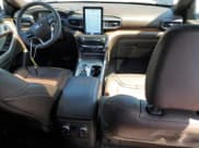 ✅ 2023 Ford Explorer King Ranch • VIN: 1FM5K8LC1PGA22669 • Lot: 62109295. Wystawiony na Copart z przebiegiem 44 375 mil. Bezpłatny archiwum sprzedaży aukcyjnych z USA i szczegółowy raport historii pojazdu na DreamBid. Zdjęcie 8.