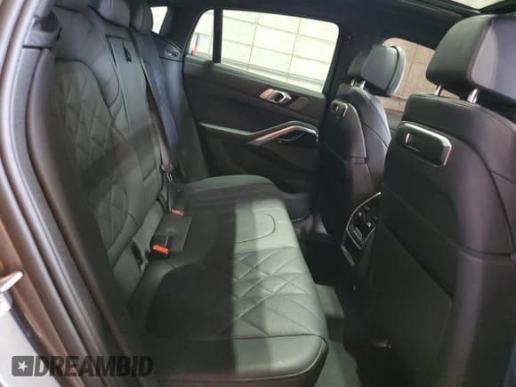 ✅ 2024 BMW X6 xDrive40i • VIN: 5UX33EX01R9S30113 • Лот: 62905085. Опубликован ранее на Copart с пробегом 10 076 миль. Бесплатный доступ к архиву аукционных продаж из США и подробный отчёт об истории автомобиля на DreamBid. Изображение 11.