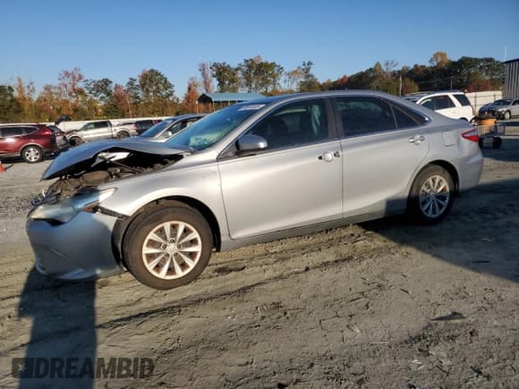 ✅ 2016 Toyota Camry LE • VIN: 4T4BF1FK2GR550794 • Lot: 90919535. Wystawiony na Copart z przebiegiem 149 266 mil. Bezpłatny archiwum sprzedaży aukcyjnych z USA i szczegółowy raport historii pojazdu na DreamBid. Zdjęcie 1.