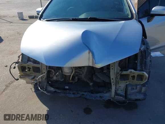 ✅ 2015 Honda Civic LX • VIN: 2HGFG3B52FH519766 • Лот: 43404680. Опубликован ранее на IAAI с пробегом 119 625 миль. Бесплатный доступ к архиву аукционных продаж из США и подробный отчёт об истории автомобиля на DreamBid. Изображение 6.