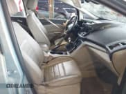 ✅ 2013 Ford C-Max SEL • VIN: 1FADP5CU3DL555110 • Lot: 42010076. Wystawiony na IAAI z przebiegiem 121 234 mil. Bezpłatny archiwum sprzedaży aukcyjnych z USA i szczegółowy raport historii pojazdu na DreamBid. Zdjęcie 5.