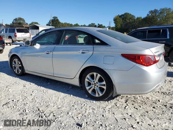 ✅ 2013 Hyundai Sonata SE • VIN: 5NPEC4AC5DH656913 • Lot: 86694245. Listed on Copart with 195,644 mi. Free auction sales archive from the USA and detailed vehicle history report at DreamBid. Image 2.