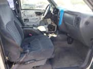 ✅ 1999 Chevrolet S-10 LS ZR2 • VIN: 1GCCT19W9XK187335 • Лот: 42045744. Опубликован ранее на IAAI с пробегом 195 436 миль. Бесплатный доступ к архиву аукционных продаж из США и подробный отчёт об истории автомобиля на DreamBid. Изображение 5.