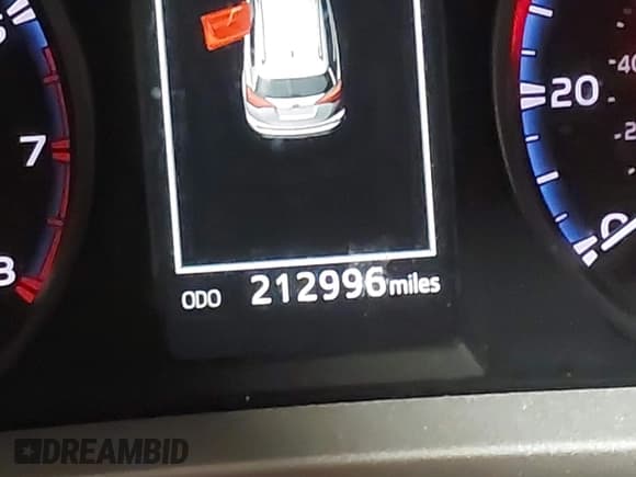 ✅ 2017 Toyota RAV4 LE • VIN: 2T3BFREV7HW623641 • Lot: 43877856. Listed on IAAI with 212,996 mi. Free auction sales archive from the USA and detailed vehicle history report at DreamBid. Image 15.