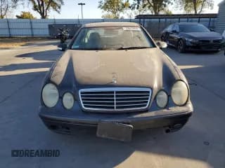 ✅ 2002 Mercedes-Benz CLK 320/430 • VIN: WDBLJ70G32T111304 • Лот: 73843804. Опубликован ранее на Copart с пробегом 141 980 миль. Бесплатный доступ к архиву аукционных продаж из США и подробный отчёт об истории автомобиля на DreamBid. Изображение 5.