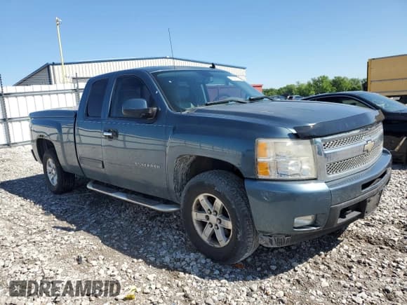 ✅ 2010 Chevrolet Silverado 1500 • VIN: 1GCSKTE24AZ152164 • Lot: 55842575. Wystawiony na Copart z przebiegiem 210 072 mil. Bezpłatny archiwum sprzedaży aukcyjnych z USA i szczegółowy raport historii pojazdu na DreamBid. Zdjęcie 4.