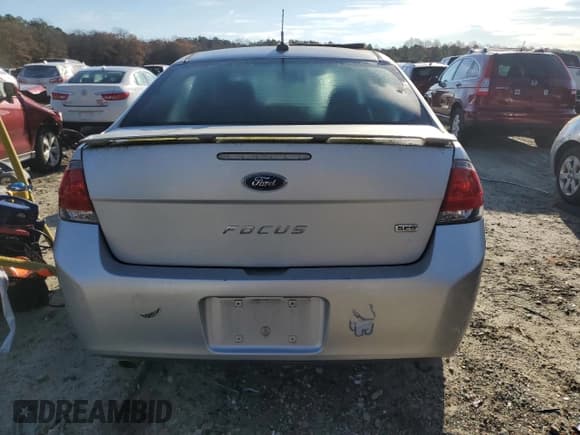 ✅ 2010 Ford Focus SES • VIN: 1FAHP3GN7AW228163 • Lot: 91716475. Wystawiony na Copart z przebiegiem 124 762 mil. Bezpłatny archiwum sprzedaży aukcyjnych z USA i szczegółowy raport historii pojazdu na DreamBid. Zdjęcie 6.