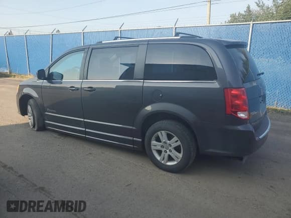 ✅ 2019 Dodge Grand Caravan Crew • VIN: 2C4RDGDG9KR599159 • Lot: 68274145. Wystawiony na Copart z przebiegiem 96 462 mil. Bezpłatny archiwum sprzedaży aukcyjnych z USA i szczegółowy raport historii pojazdu na DreamBid. Zdjęcie 2.