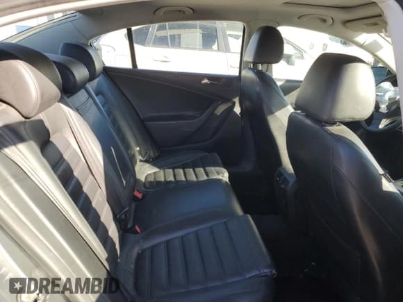 ✅ 2008 Volkswagen Passat VR6 • VIN: WVWDU73C28E124967 • Lot: 46492755. Listed on Copart with 202,808 mi. Free auction sales archive from the USA and detailed vehicle history report at DreamBid. Image 10.