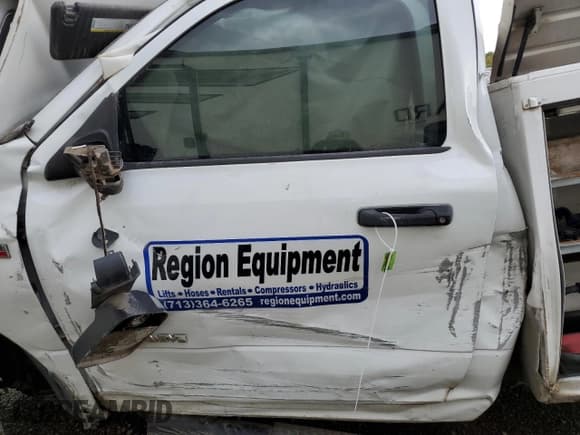 ✅ 2022 Ram 2500 • VIN: 3C7WR5AJ5NG195829 • Lot: 61677194. Wystawiony na Copart z przebiegiem Nie podano. Bezpłatny archiwum sprzedaży aukcyjnych z USA i szczegółowy raport historii pojazdu na DreamBid. Zdjęcie 7.