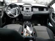 ✅ 2013 Ford Police Interceptor • VIN: 1FAHP2MK2DG188805 • Лот: 79180824. Опубликован ранее на Copart с пробегом 181 695 миль. Бесплатный доступ к архиву аукционных продаж из США и подробный отчёт об истории автомобиля на DreamBid. Изображение 8.