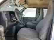 2017 Chevrolet Express Passenger LT с VIN 1GAZGPFG8H1108333, выставлен на аукционе Copart как лот 74837784 с пробегом 122 035 миль миль и Списание • Salvage title. История ставок и продаж доступна на DreamBid. Изображение 7.