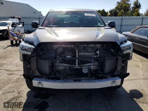 ✅ 2024 Toyota Tundra Platinum Hybrid • VIN: 5TFNC5DB7RX040540 • Lot: 81516665. Wystawiony na Copart z przebiegiem 24 460 mil. Bezpłatny archiwum sprzedaży aukcyjnych z USA i szczegółowy raport historii pojazdu na DreamBid. Zdjęcie 5.