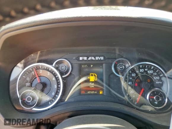 ✅ 2021 Ram 1500 Big Horn • VIN: 1C6RREBG5MN575084 • Lot: 63042815. Wystawiony na Copart z przebiegiem 63 169 mil. Bezpłatny archiwum sprzedaży aukcyjnych z USA i szczegółowy raport historii pojazdu na DreamBid. Zdjęcie 9.