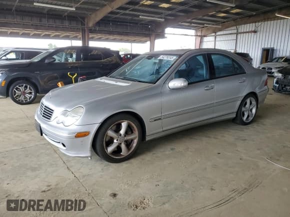 ✅ 2004 Mercedes-Benz C 230 Kompressor • VIN: WDBRF40J94F504439 • Lot: 54276245. Wystawiony na Copart z przebiegiem 83 453 mil. Bezpłatny archiwum sprzedaży aukcyjnych z USA i szczegółowy raport historii pojazdu na DreamBid. Zdjęcie 1.