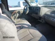 ✅ 1995 GMC Sierra 1500 • VIN: 2GTEC19K1S1571236 • Lot: 42096998. Wystawiony na IAAI z przebiegiem 195 722 mil. Bezpłatny archiwum sprzedaży aukcyjnych z USA i szczegółowy raport historii pojazdu na DreamBid. Zdjęcie 5.