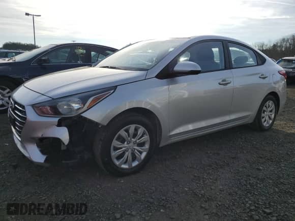 2019 Hyundai Accent SE z VIN 3KPC24A32KE077681, wystawiony jako Copart lot #80588843 z przebiegiem 74 222 mil mil oraz . Historia ofert i sprzedaży dostępna na DreamBid. Obrazek 1.