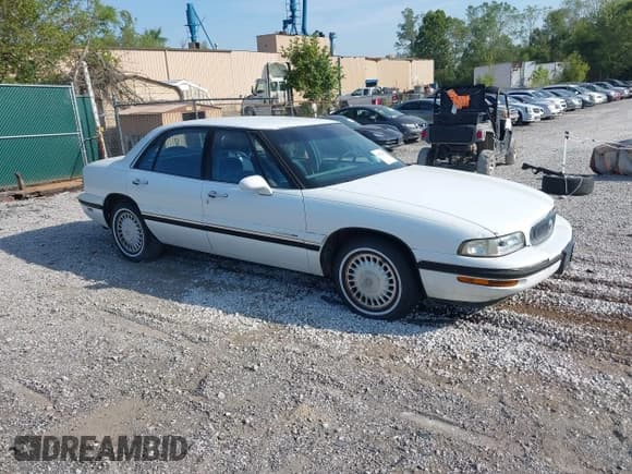 ✅ 1999 Buick LeSabre Custom • VIN: 1G4HP52K8XH495243 • Lot: 43123671. Wystawiony na IAAI z przebiegiem 112 173 mil. Bezpłatny archiwum sprzedaży aukcyjnych z USA i szczegółowy raport historii pojazdu na DreamBid. Zdjęcie 1.