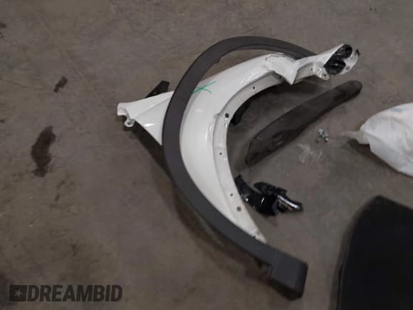 ✅ 2013 Mazda CX-5 Grand Touring • VIN: JM3KE4DE4D0154618 • Lot: 42784734. Wystawiony na IAAI z przebiegiem 127 887 mil. Bezpłatny archiwum sprzedaży aukcyjnych z USA i szczegółowy raport historii pojazdu na DreamBid. Zdjęcie 12.