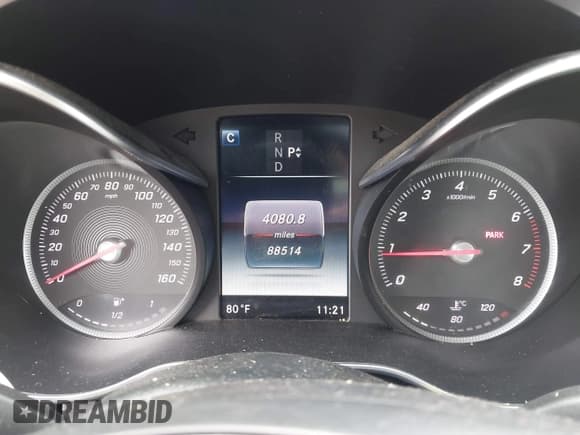 ✅ 2017 Mercedes-Benz C 300 • VIN: 55SWF4JB0HU202316 • Лот: 42139505. Опубликован ранее на IAAI с пробегом 88 514 миль. Бесплатный доступ к архиву аукционных продаж из США и подробный отчёт об истории автомобиля на DreamBid. Изображение 7.