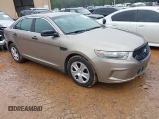 ✅ 2013 Ford Police Interceptor • VIN: 1FAHP2M84DG121398 • Lot: 42935774. Wystawiony na IAAI z przebiegiem 85 324 mil. Bezpłatny archiwum sprzedaży aukcyjnych z USA i szczegółowy raport historii pojazdu na DreamBid. Zdjęcie 1.