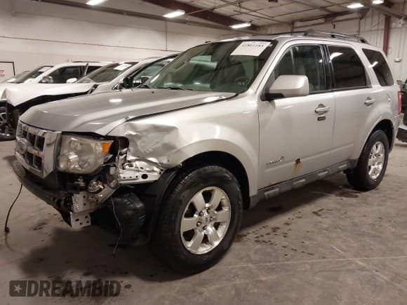 ✅ 2011 Ford Escape Hybrid • VIN: 1FMCU4K39BKB98189 • Lot: 41861185. Wystawiony na IAAI z przebiegiem 177 042 mil. Bezpłatny archiwum sprzedaży aukcyjnych z USA i szczegółowy raport historii pojazdu na DreamBid. Zdjęcie 20.