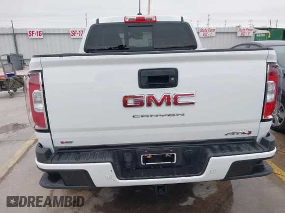 ✅ 2021 GMC Canyon 4WD AT4 • VIN: 1GTG6FEN6M1154040 • Lot: 41209527. Wystawiony na IAAI z przebiegiem 29 484 mil. Bezpłatny archiwum sprzedaży aukcyjnych z USA i szczegółowy raport historii pojazdu na DreamBid. Zdjęcie 16.