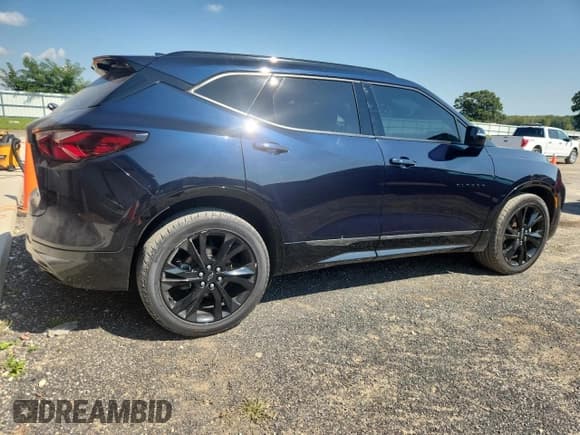 ✅ 2020 Chevrolet Blazer RS • VIN: 3GNKBKRS4LS679942 • Lot: 70812175. Wystawiony na Copart z przebiegiem 145 691 mil. Bezpłatny archiwum sprzedaży aukcyjnych z USA i szczegółowy raport historii pojazdu na DreamBid. Zdjęcie 3.