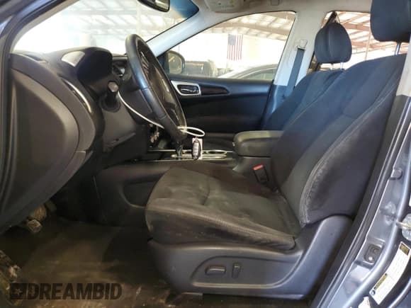 ✅ 2016 Nissan Pathfinder S • VIN: 5N1AR2MN2GC611230 • Lot: 91909475. Wystawiony na Copart z przebiegiem 168 514 mil. Bezpłatny archiwum sprzedaży aukcyjnych z USA i szczegółowy raport historii pojazdu na DreamBid. Zdjęcie 7.