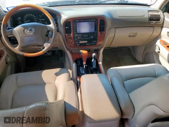 ✅ 2002 Lexus LX 470 • VIN: JTJHT00W923514541 • Lot: 71071165. Listed on Copart with 307,071 mi. Free auction sales archive from the USA and detailed vehicle history report at DreamBid. Image 8.