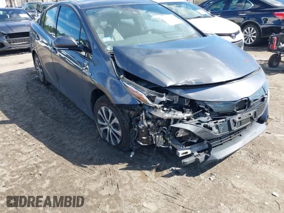 ✅ 2020 Toyota Prius LE • VIN: JTDKARFP5L3157783 • Lot: 43042872. Listed on IAAI with 139,968 mi. Free auction sales archive from the USA and detailed vehicle history report at DreamBid. Image 6.