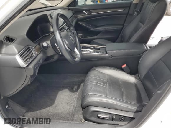 ✅ 2021 Honda Accord Touring • VIN: 1HGCV3F95MA021403 • Lot: 70882065. Listed on Copart with Not provided. Free auction sales archive from the USA and detailed vehicle history report at DreamBid. Image 7.