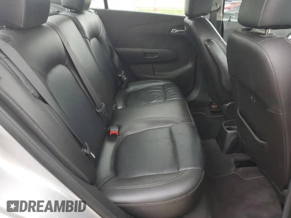 2017 Chevrolet Sonic Premier z VIN 1G1JF5SB0H4114544, wystawiony jako Copart lot #69998454 z przebiegiem 70 804 mil mil oraz Szkoda całkowita • Salvage title. Historia ofert i sprzedaży dostępna na DreamBid. Obrazek 10.