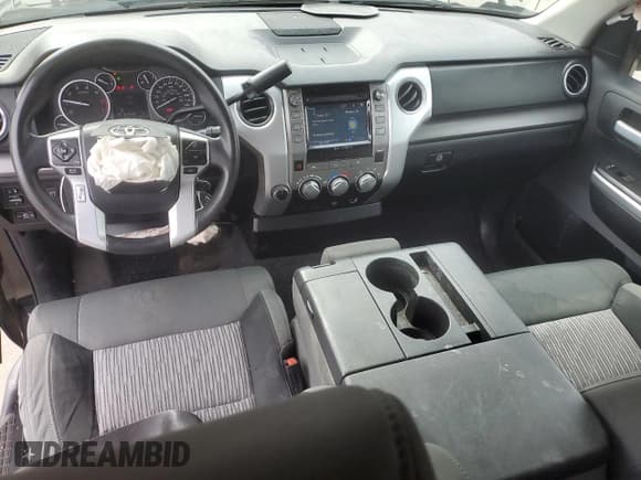 ✅ 2015 Toyota Tundra SR5 • VIN: 5TFUM5F18FX061308 • Lot: 85388715. Listed on Copart with 87,519 mi. Free auction sales archive from the USA and detailed vehicle history report at DreamBid. Image 8.