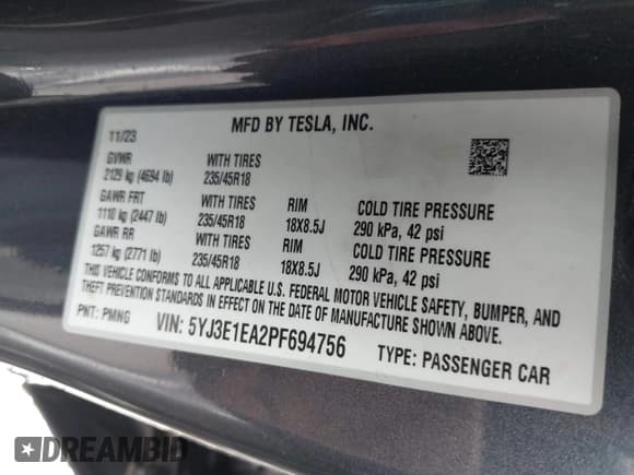 ✅ 2023 Tesla Model 3 • VIN: 5YJ3E1EA2PF694756 • Lot: 42220867. Wystawiony na IAAI z przebiegiem 29 260 mil. Bezpłatny archiwum sprzedaży aukcyjnych z USA i szczegółowy raport historii pojazdu na DreamBid. Zdjęcie 9.