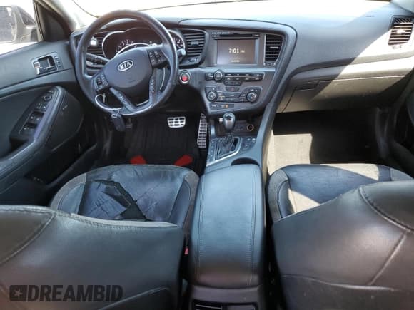 ✅ 2012 Kia Optima SX • VIN: 5XXGR4A63CG084493 • Lot: 82412105. Listed on Copart with 280,226 mi. Free auction sales archive from the USA and detailed vehicle history report at DreamBid. Image 8.
