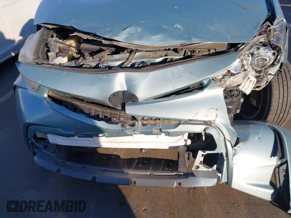 ✅ 2017 Toyota Prius Three • VIN: JTDZN3EUXHJ057253 • Lot: 43629151. Wystawiony na IAAI z przebiegiem Nie podano. Bezpłatny archiwum sprzedaży aukcyjnych z USA i szczegółowy raport historii pojazdu na DreamBid. Zdjęcie 18.