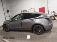 ✅ 2024 Tesla Model Y Performance • VIN: 7SAYGDEF1RF153247 • Lot: 42146823. Wystawiony na IAAI z przebiegiem 8 304 mil. Bezpłatny archiwum sprzedaży aukcyjnych z USA i szczegółowy raport historii pojazdu na DreamBid. Zdjęcie 13.