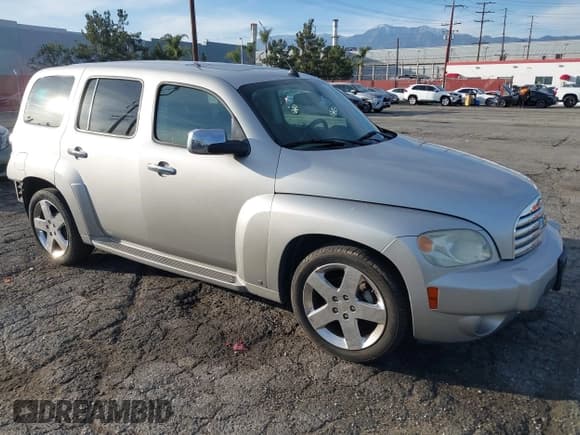 ✅ 2007 Chevrolet HHR LT • VIN: 3GNDA33P97S632465 • Lot: 41622589. Listed on IAAI with 81,580 mi. Free auction sales archive from the USA and detailed vehicle history report at DreamBid. Image 1.