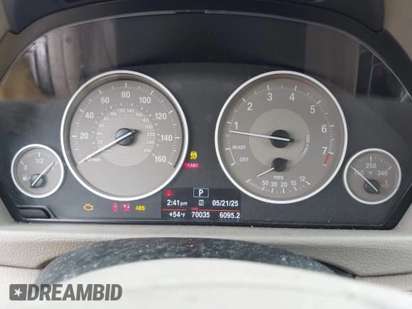 ✅ 2012 BMW 3 Series 328i • VIN: WBA3A5C57CF341151 • Lot: 42259279. Wystawiony na IAAI z przebiegiem 70 035 mil. Bezpłatny archiwum sprzedaży aukcyjnych z USA i szczegółowy raport historii pojazdu na DreamBid. Zdjęcie 7.